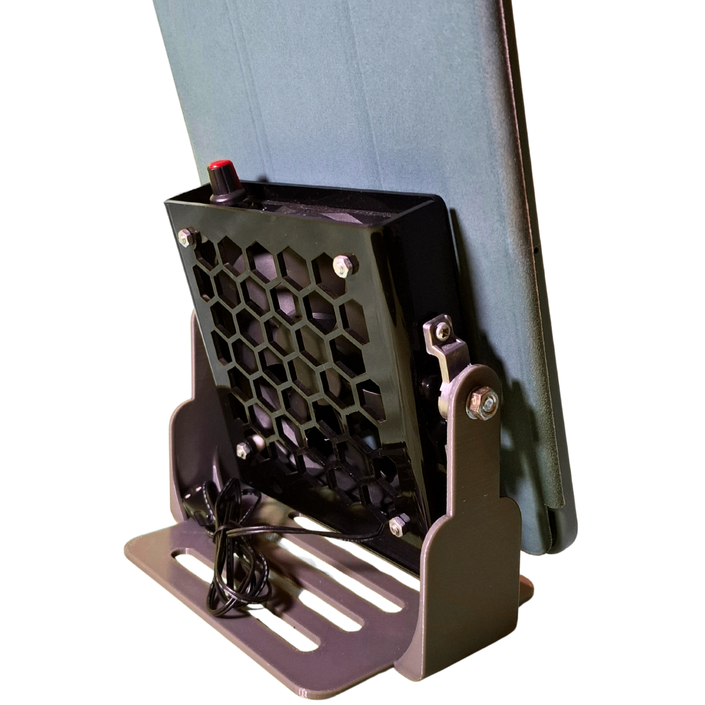 Table fan with phone stand