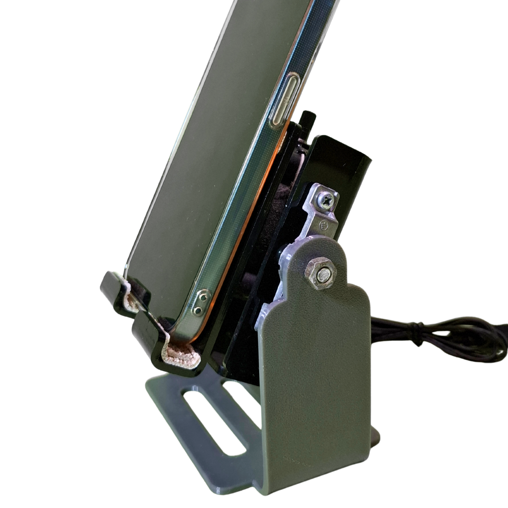 Table fan with phone stand